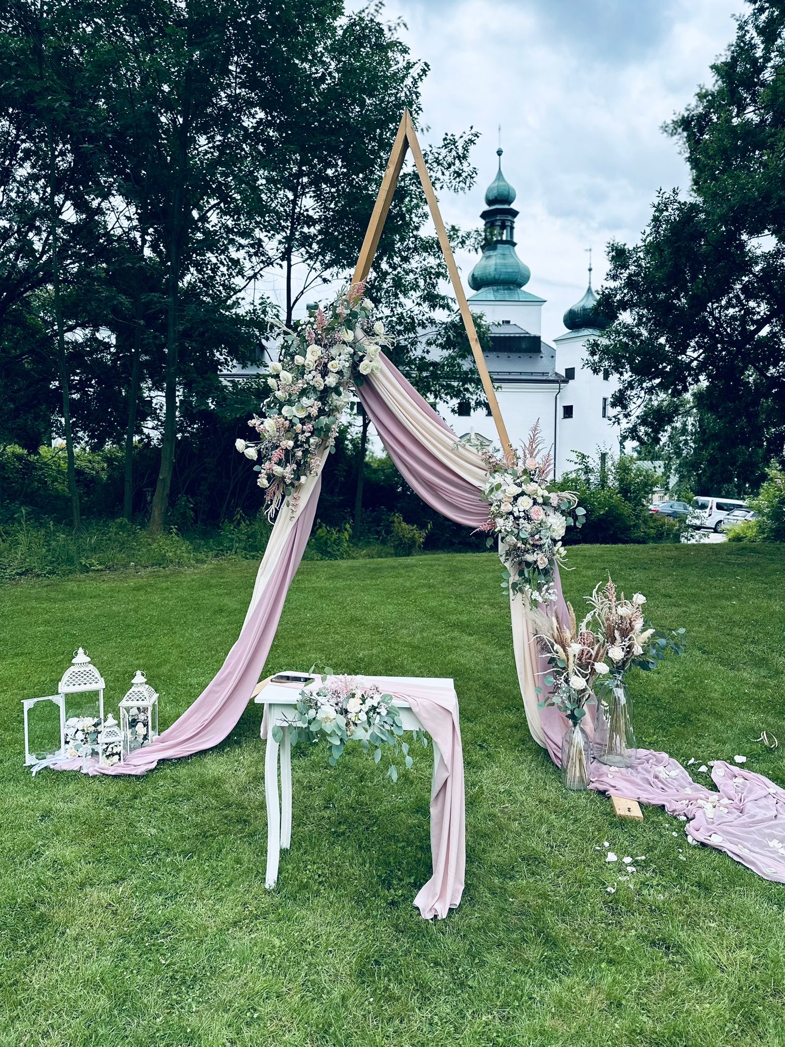 Pravou Svatební koordinace a dekorace